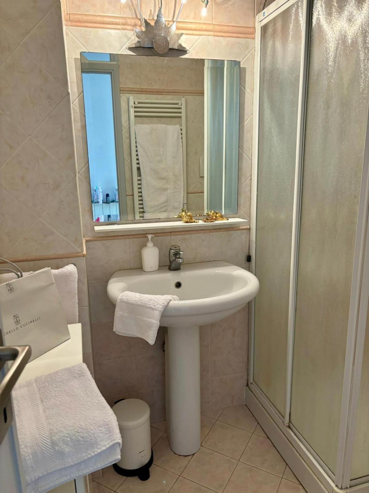 Apartamento Sole E Mare - Viareggio Exterior foto